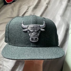 Bulls Hat . Flat Bill